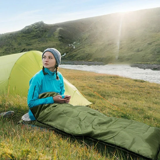 Sac de couchage pour detente dans la nature
